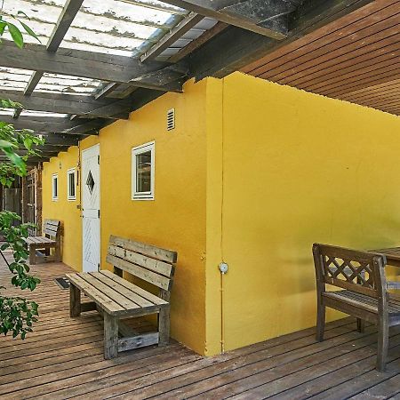 6 Person Holiday Home In AÅkirkeby 객실 사진